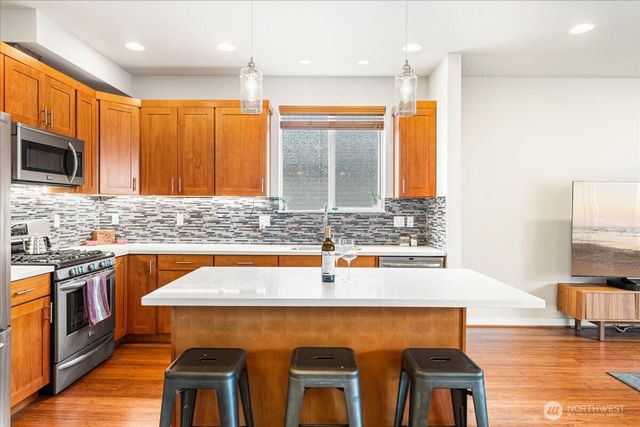 12418 2nd Place SW, Burien, WA 98146
