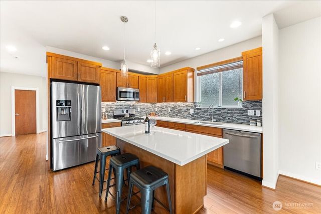 12418 2nd Place SW, Burien, WA 98146