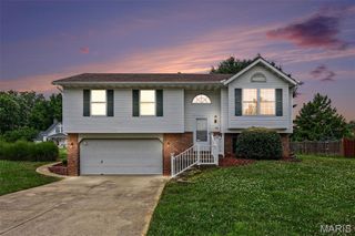 700 Copper Line Road, Maryville, IL 62062