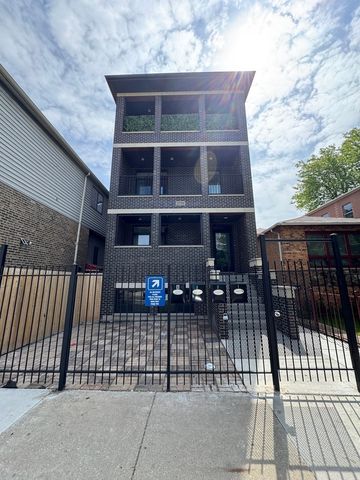 2739 S Shields Avenue 3, Chicago, IL 60616