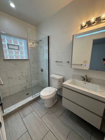 2739 S Shields Avenue 3, Chicago, IL 60616