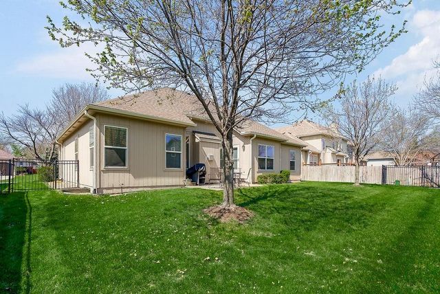 841 E Lanesfield Street, Gardner, KS 66030