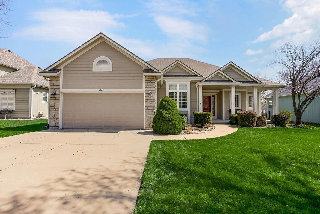 841 E Lanesfield Street, Gardner, KS 66030