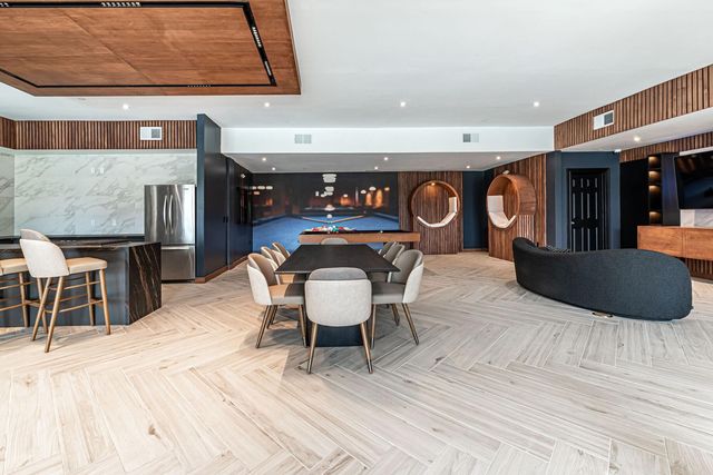 8877 Lakes At 610 Drive 434, Houston, TX 77054