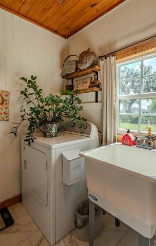 2242 CR 543, Sumterville, FL 33585