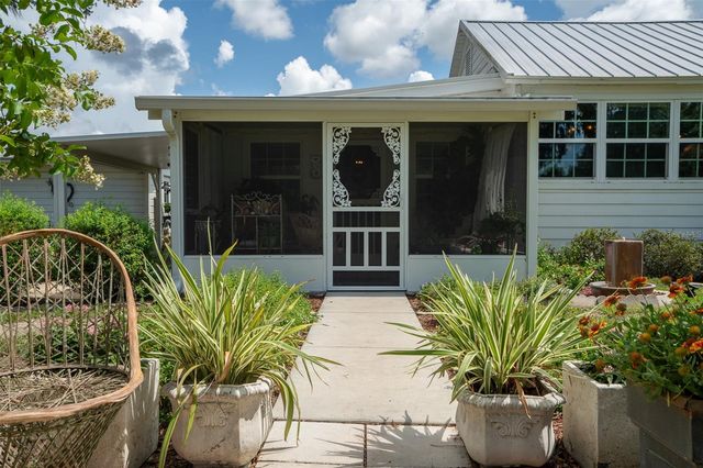 2242 CR 543, Sumterville, FL 33585