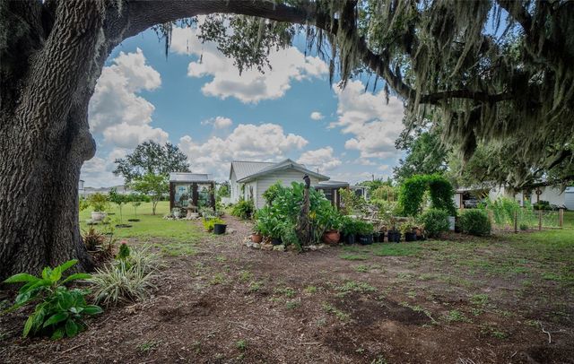 2242 CR 543, Sumterville, FL 33585