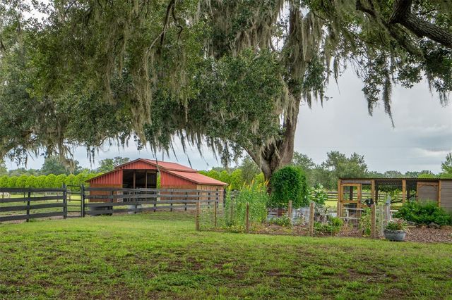 2242 CR 543, Sumterville, FL 33585