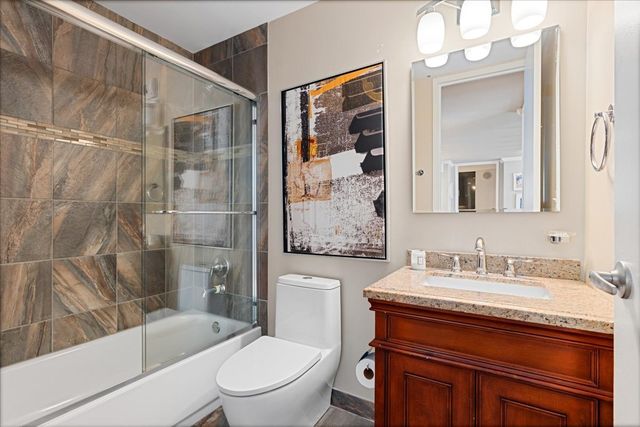 1660 N La Salle Street 4003-05, Chicago, IL 60614