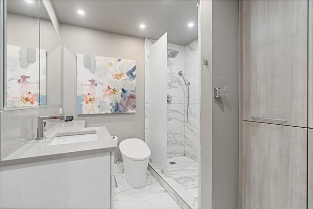 1660 N La Salle Street 4003-05, Chicago, IL 60614