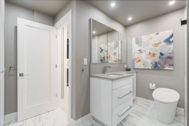 1660 N La Salle Street 4003-05, Chicago, IL 60614