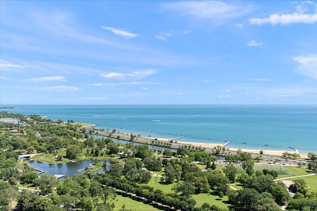 1660 N La Salle Street 4003-05, Chicago, IL 60614