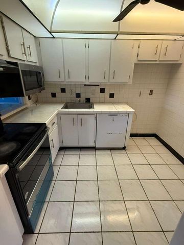 3160 Holiday Springs Boulevard 103-7, Margate, FL 33063