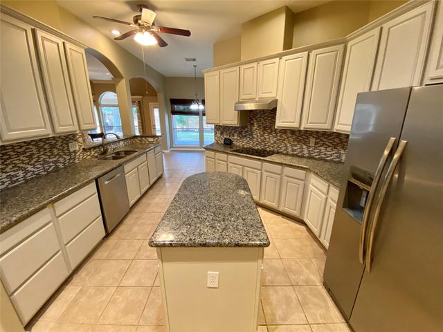 1314 Big Pines, Tomball, TX 77375
