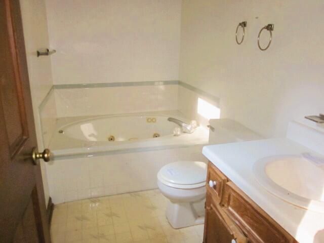 163 FOX CHASE DR, Collinsville, VA 24078