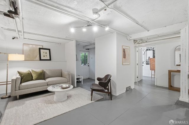 214 Santa Clara Avenue, San Francisco, CA 94127