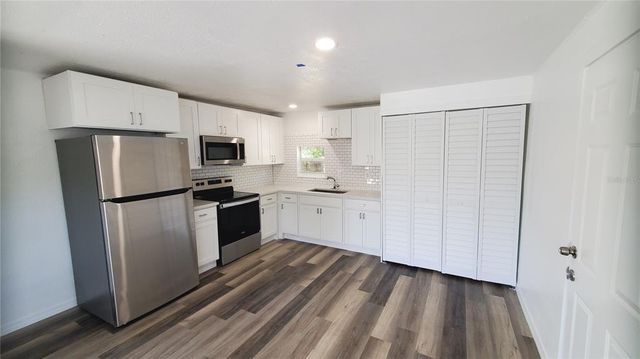 1725 FREEMAN STREET S, St Petersburg, FL 33701