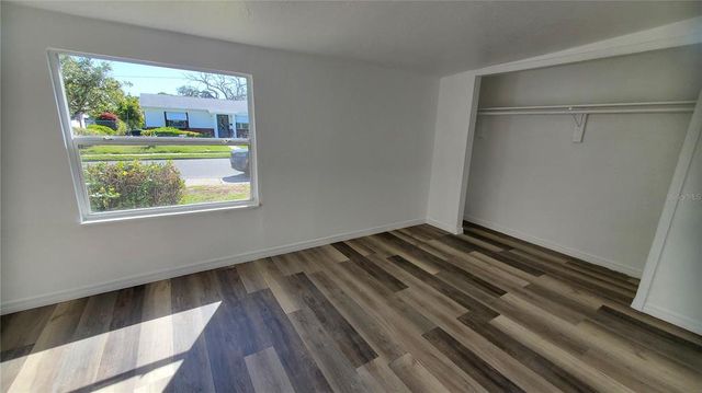 1725 FREEMAN STREET S, St Petersburg, FL 33701