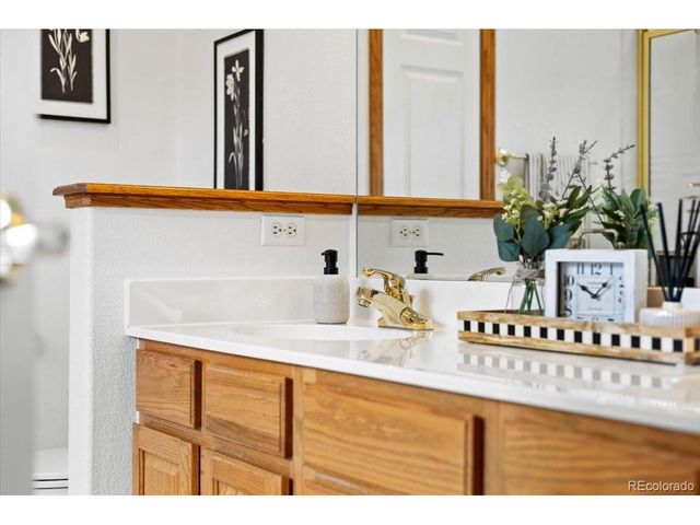 1075 Yank St, Golden, CO 80401