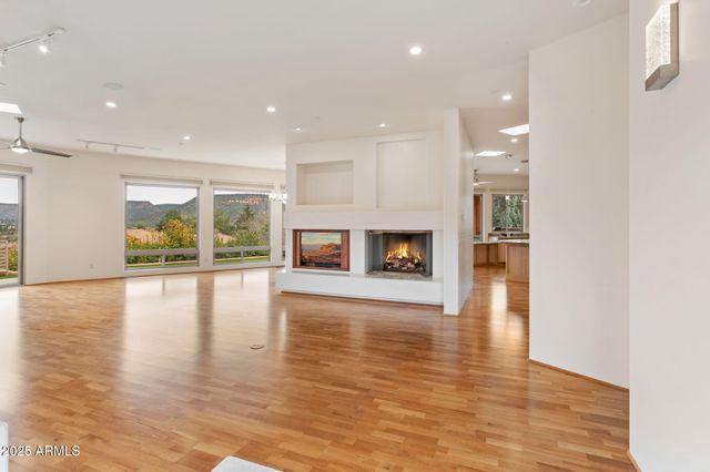 40 EASTERN Vista S, Sedona, AZ 86351