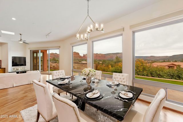 40 EASTERN Vista S, Sedona, AZ 86351