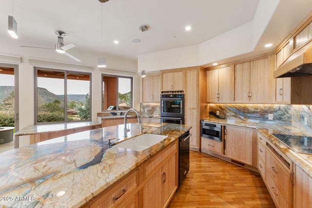 40 EASTERN Vista S, Sedona, AZ 86351