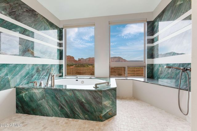 40 EASTERN Vista S, Sedona, AZ 86351