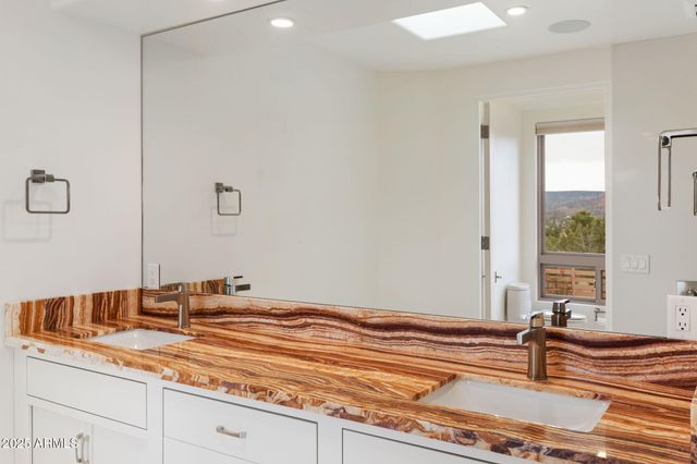 40 EASTERN Vista S, Sedona, AZ 86351