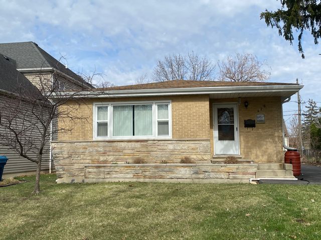 426 E Berteau Avenue, Elmhurst, IL 60126