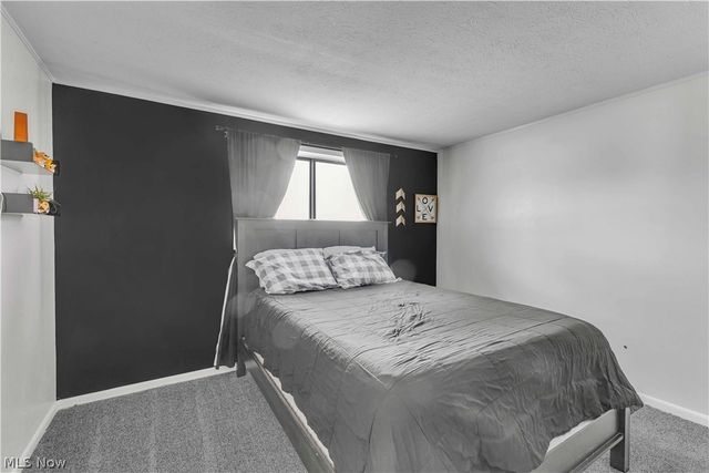 6048 Rosebelle Avenue, North Ridgeville, OH 44039