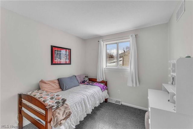 6048 Rosebelle Avenue, North Ridgeville, OH 44039