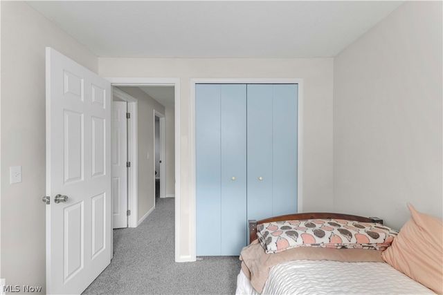 6048 Rosebelle Avenue, North Ridgeville, OH 44039