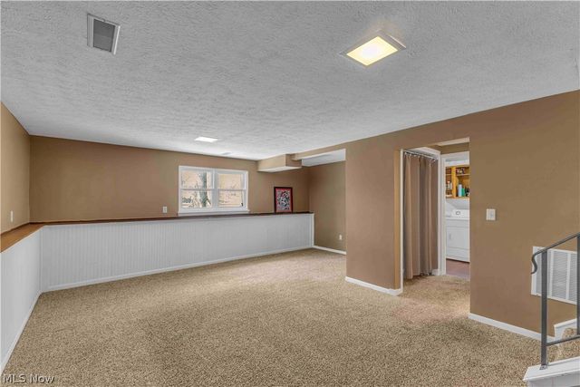 6048 Rosebelle Avenue, North Ridgeville, OH 44039