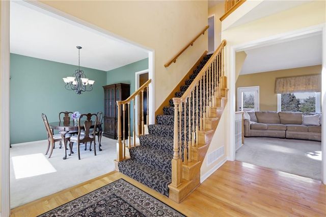 30602 W 84th Circle, De Soto, KS 66018