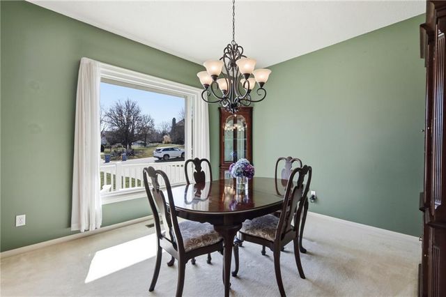 30602 W 84th Circle, De Soto, KS 66018