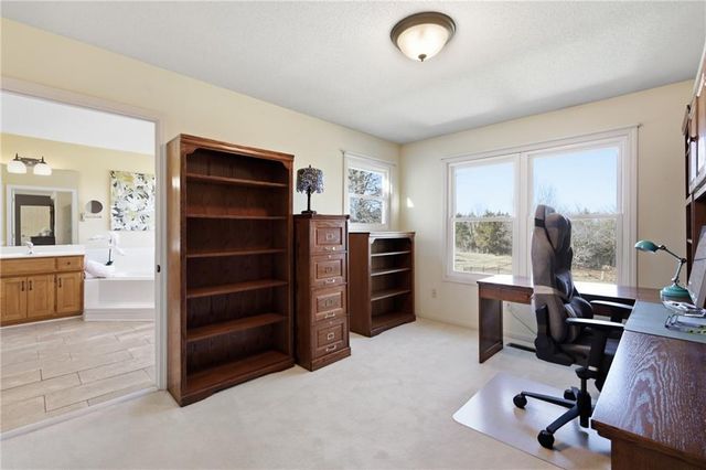 30602 W 84th Circle, De Soto, KS 66018