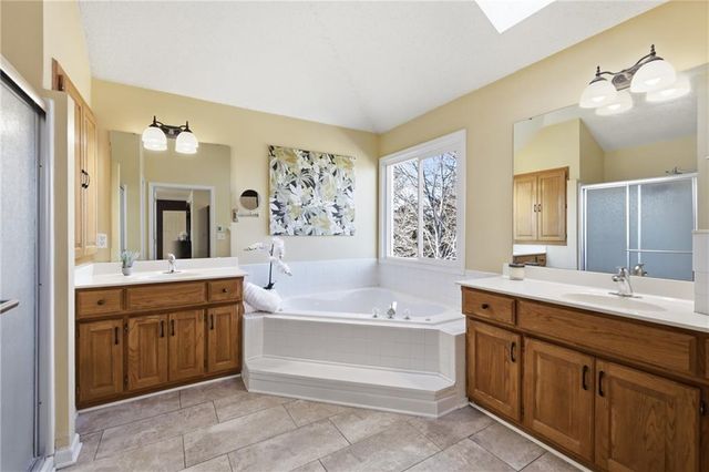 30602 W 84th Circle, De Soto, KS 66018