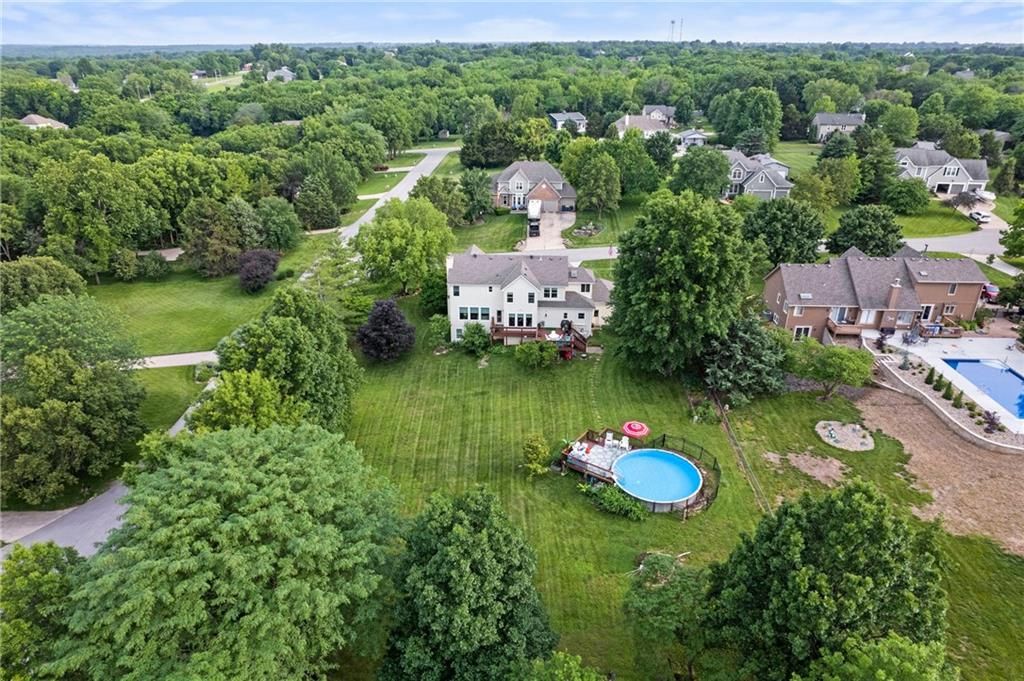 30602 W 84th Circle, De Soto, KS 66018