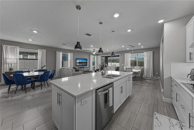 7430 POOL COMPASS LOOP, Wesley Chapel, FL 33545