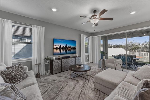 7430 POOL COMPASS LOOP, Wesley Chapel, FL 33545