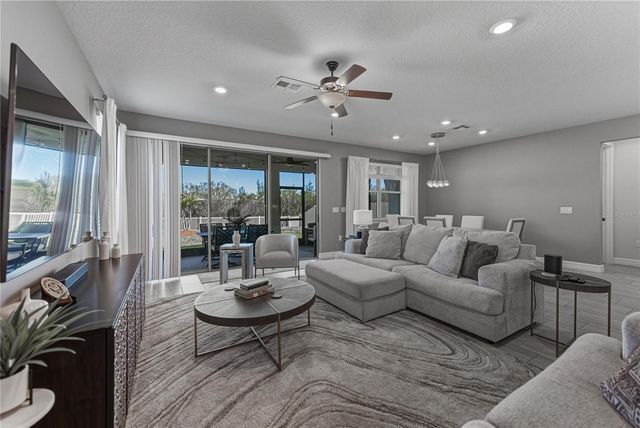 7430 POOL COMPASS LOOP, Wesley Chapel, FL 33545