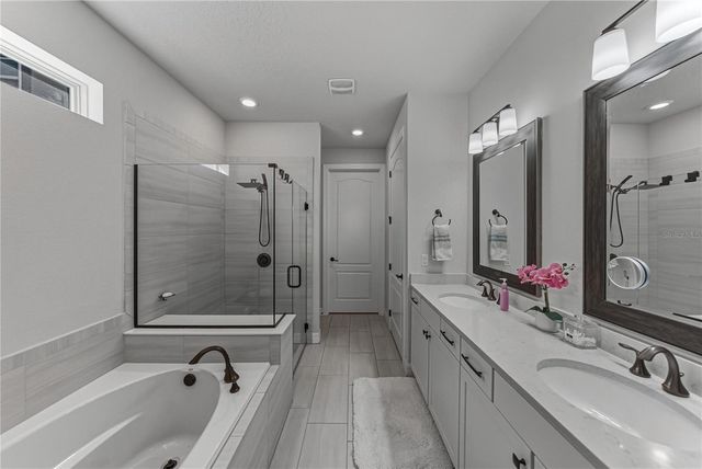 7430 POOL COMPASS LOOP, Wesley Chapel, FL 33545