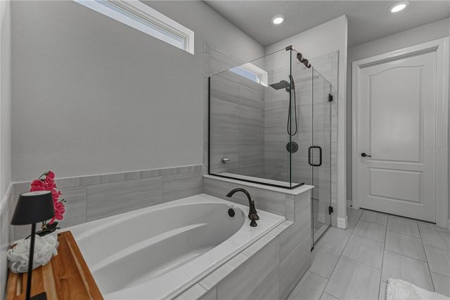 7430 POOL COMPASS LOOP, Wesley Chapel, FL 33545