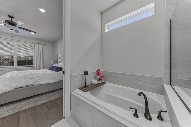 7430 POOL COMPASS LOOP, Wesley Chapel, FL 33545