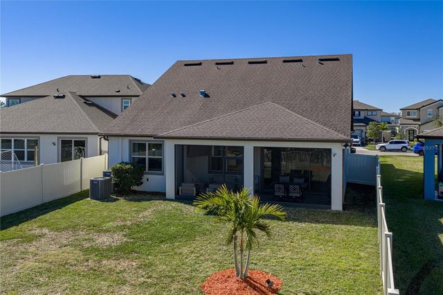 7430 POOL COMPASS LOOP, Wesley Chapel, FL 33545