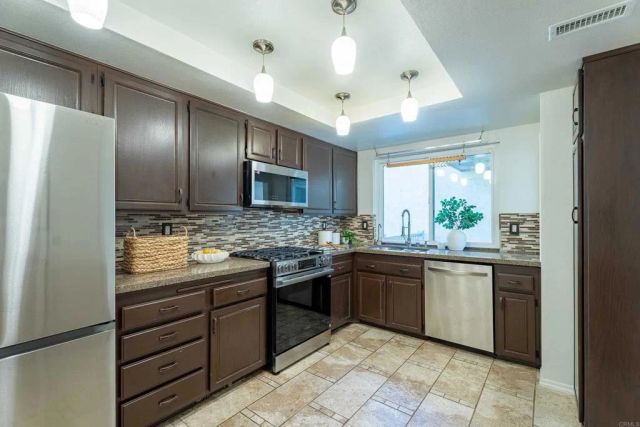 3767 Balboa Ter C, San Diego, CA 92117