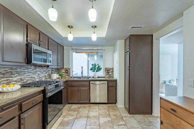3767 Balboa Ter C, San Diego, CA 92117