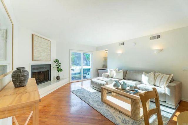 3767 Balboa Ter C, San Diego, CA 92117