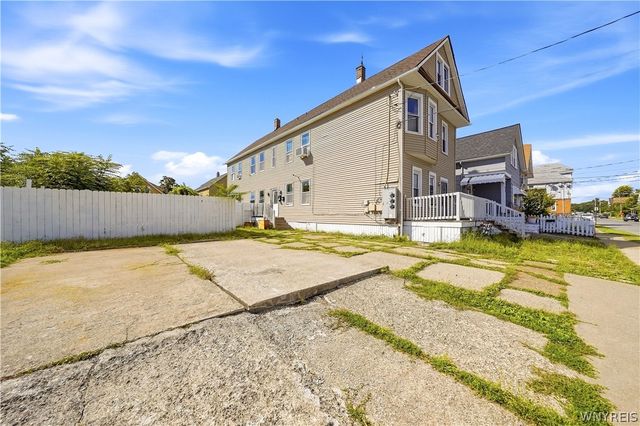 89 Holland Avenue, Lackawanna, NY 14218