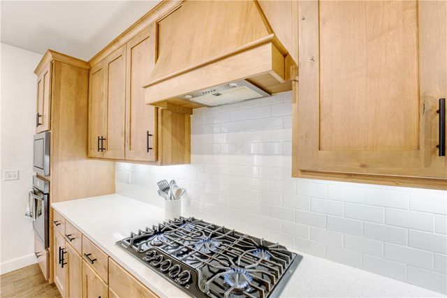 2370 Cameo Lane, Bentonville, AR 72712